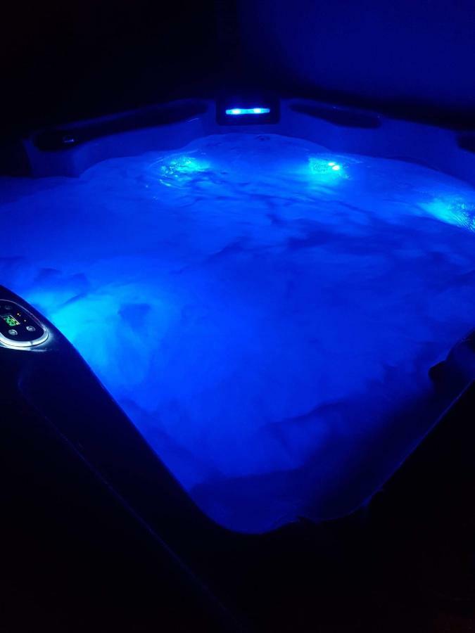 Vollie House With Hot Tub, Sauna & Log Burner Penpont Εξωτερικό φωτογραφία